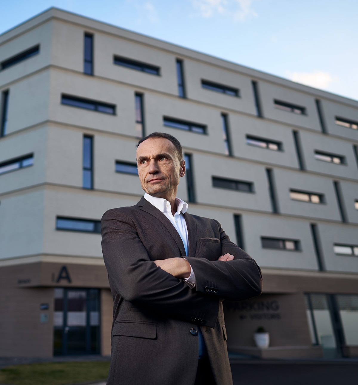 Prof. Dr. Radim Hart outside HR Clinic in Znojmo